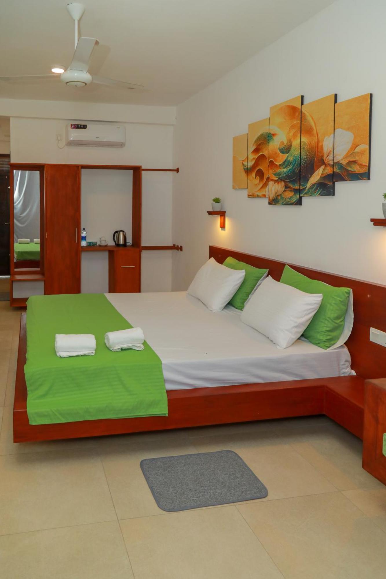 Traveller'S Hotel Hikkaduwa Extérieur photo