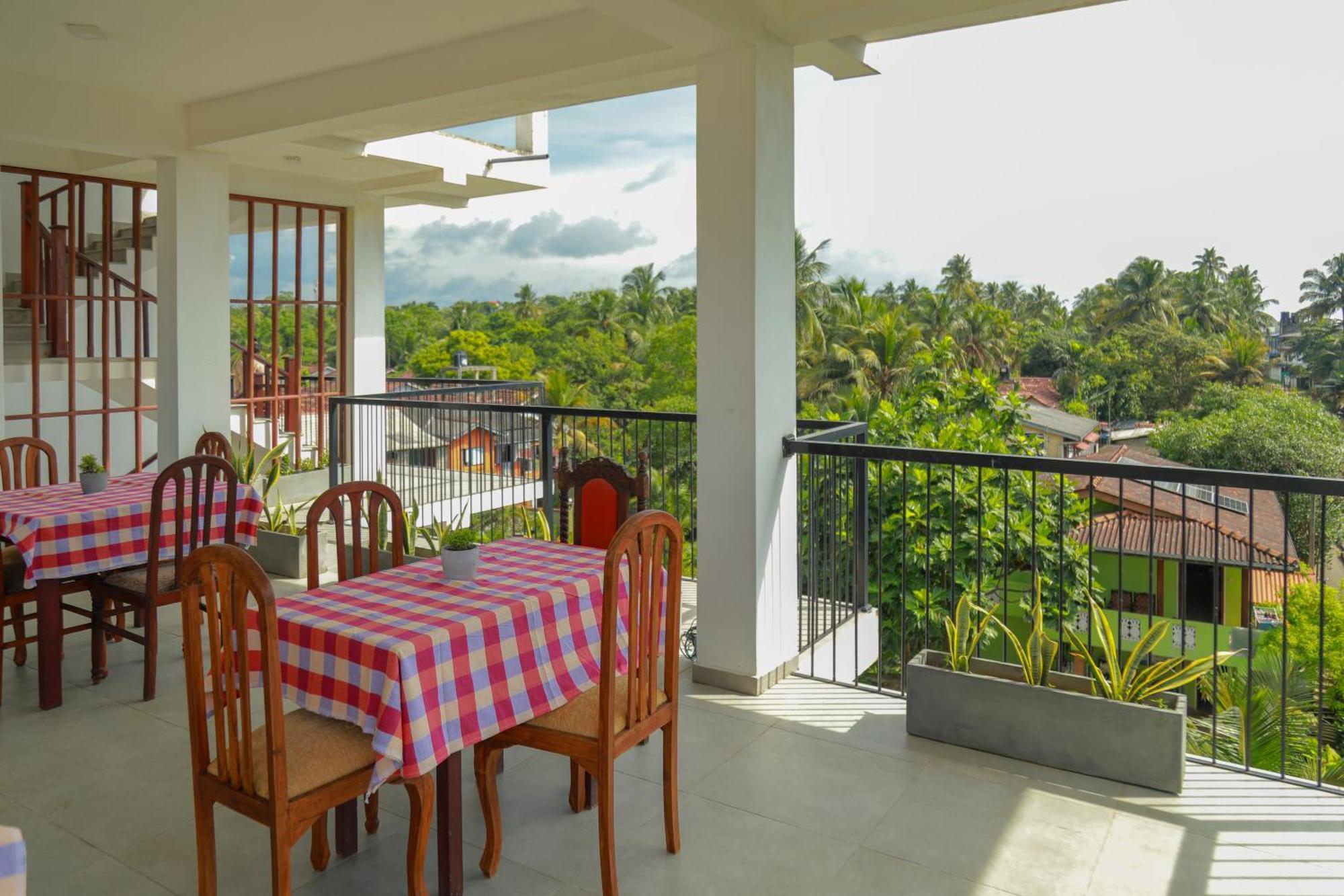 Traveller'S Hotel Hikkaduwa Extérieur photo