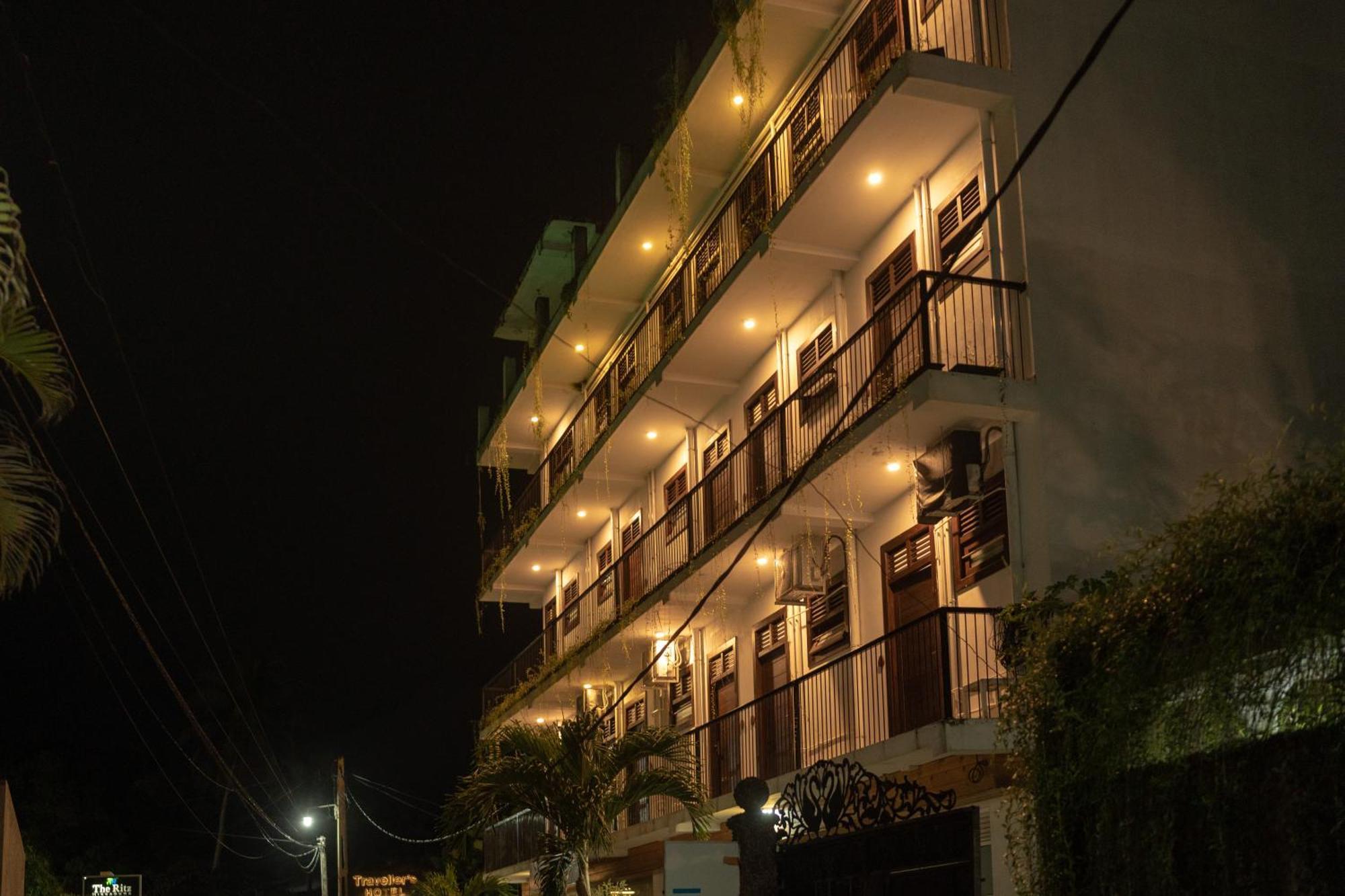 Traveller'S Hotel Hikkaduwa Extérieur photo